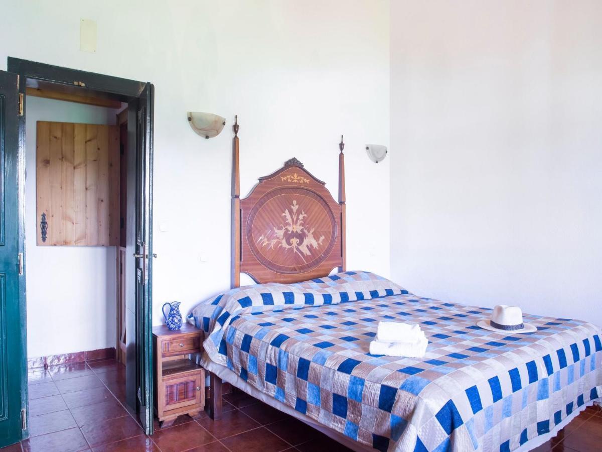 Villa House With Authentic Tiling And Antique Furniture Montemor-o-Novo Exterior foto